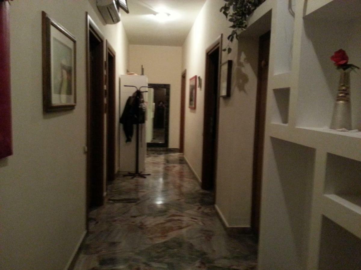 La Via Per Milano Hotel Vigevano Exterior foto