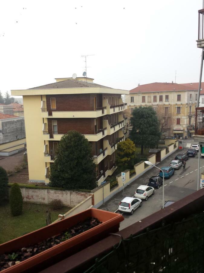 La Via Per Milano Hotel Vigevano Exterior foto